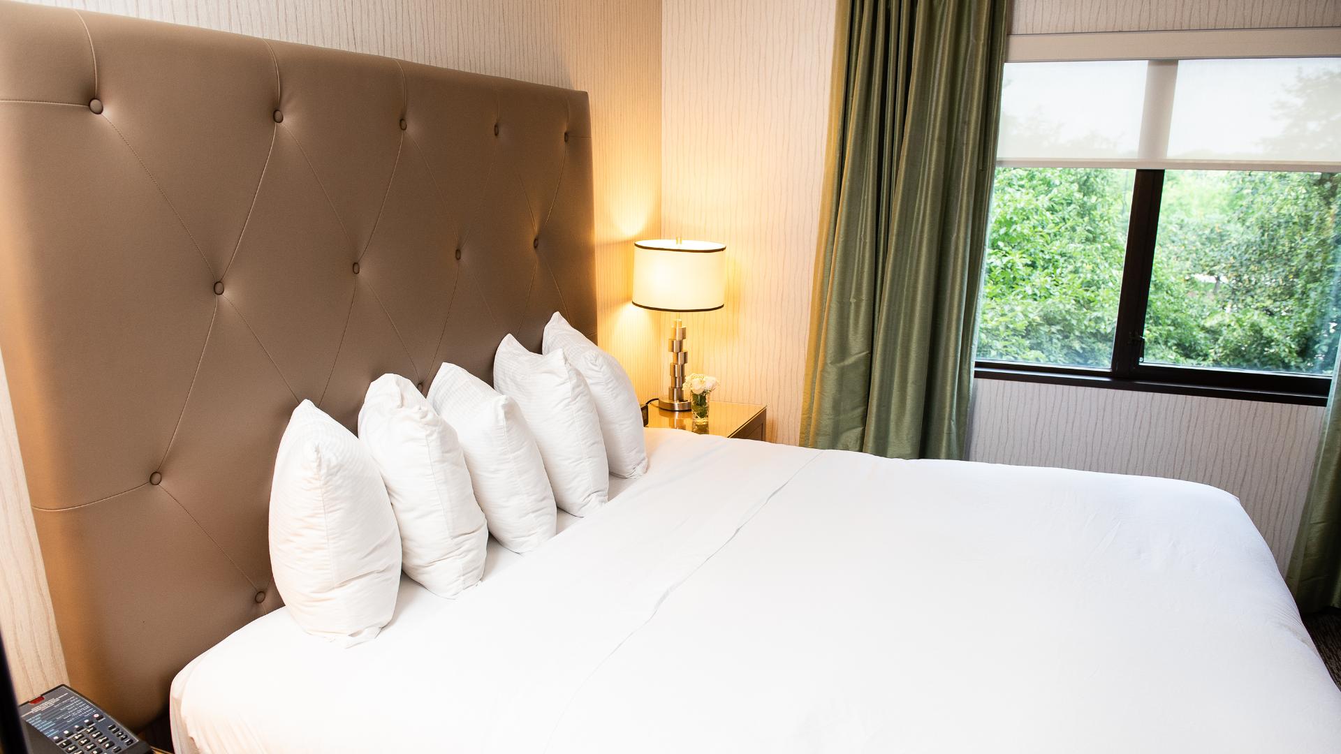 Hotel Оберн-Хиллс Экстерьер фото